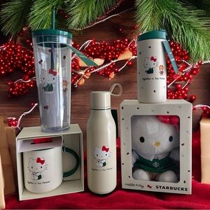 Hello Kitty x Starbucks Collaboration 5 Piece Holiday
Set Limited Edition